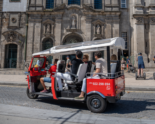 Living Tours – All-In-One Tuk Tuk Experience