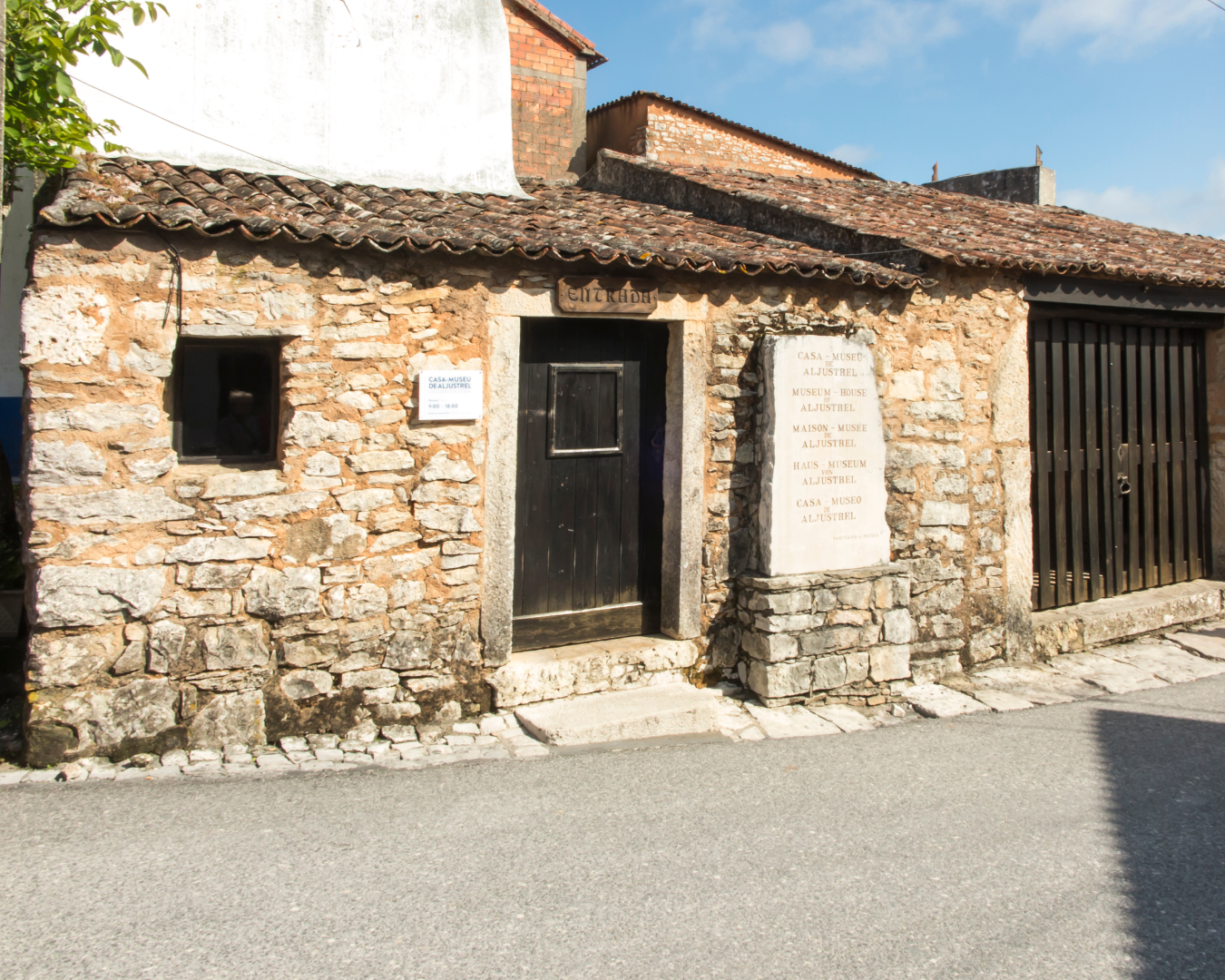 Fátima & Coimbra (Full Day Tour)