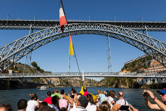 6 Bridges Cruise + FREE Port wine Tasting – Experience Pack